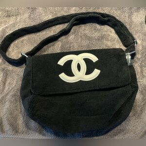 CHANEL VIP GWP PRECISION BLACK AND WHITE FUZZY SHOULDER/CROSS BODY